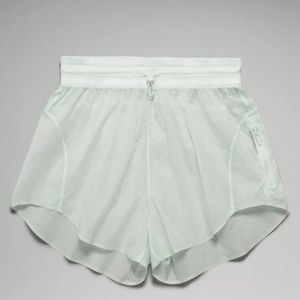 Lululemon Step Out High Rise Short 3"